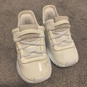 Adidas toddler sneakers